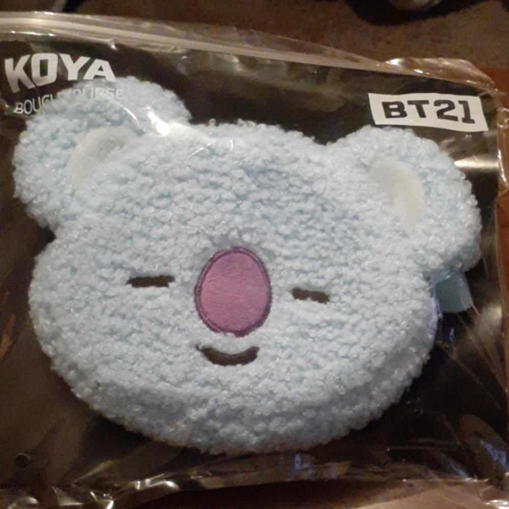 BT21 Koya Boucle Purse - Picture 1 of 1